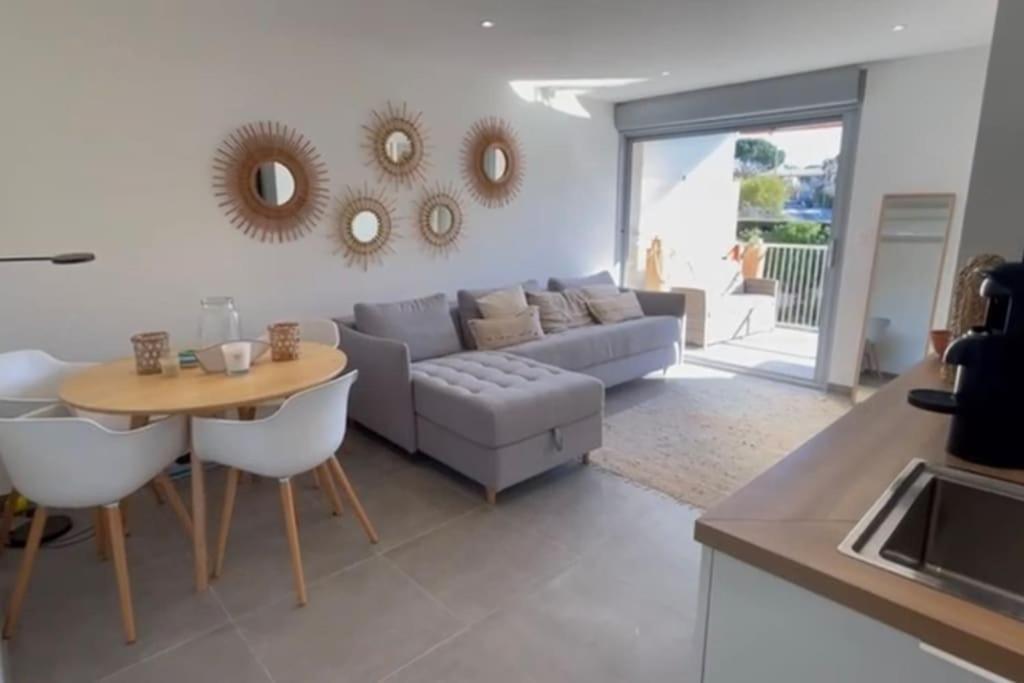 Appt St Tropez ,Magnifique T2, Piscine ,Terrasse, Emplacement Ideal ,Front De Mer, Сен-Тропе Екстер'єр фото